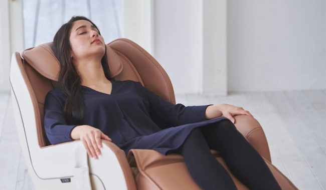 Women Relaxing on Zero Gravity Massage Chair